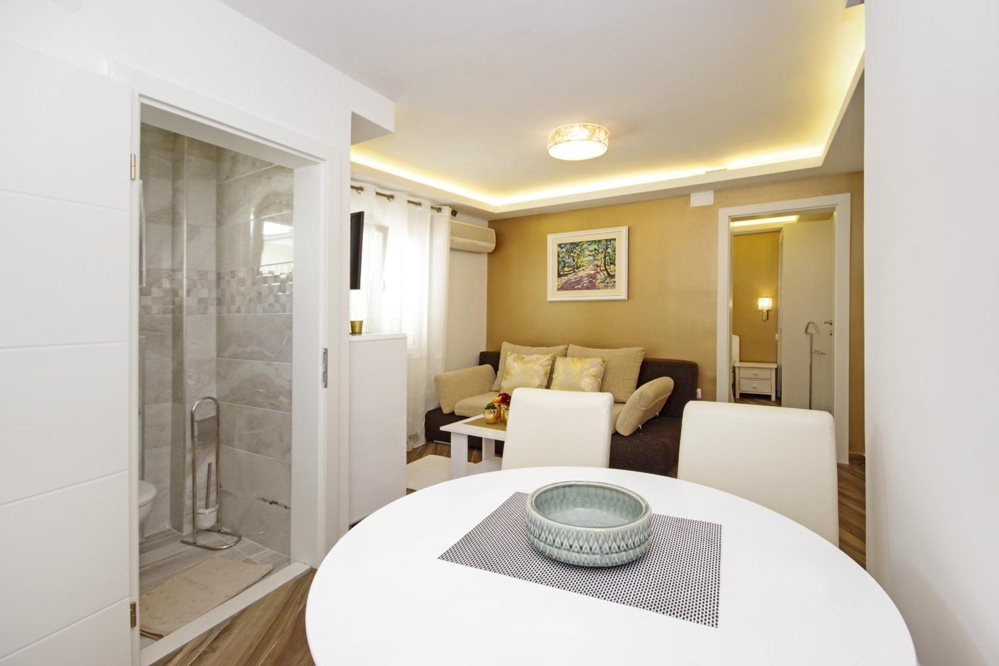 Apartments By The Sea Baska Voda, Makarska - 17570 Rom bilde