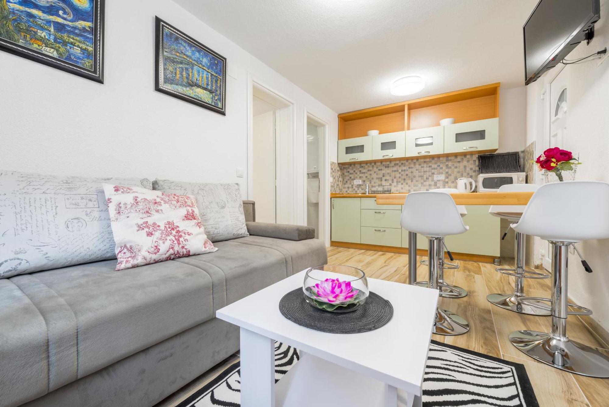 Apartments By The Sea Baska Voda, Makarska - 17570 Rom bilde